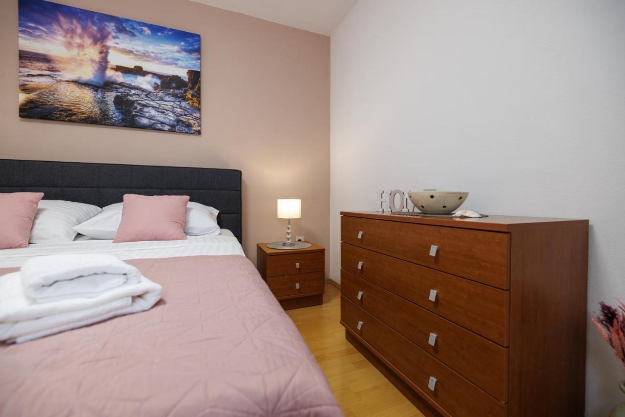 Apartman La Vista E' Bella Kornic Exterior photo
