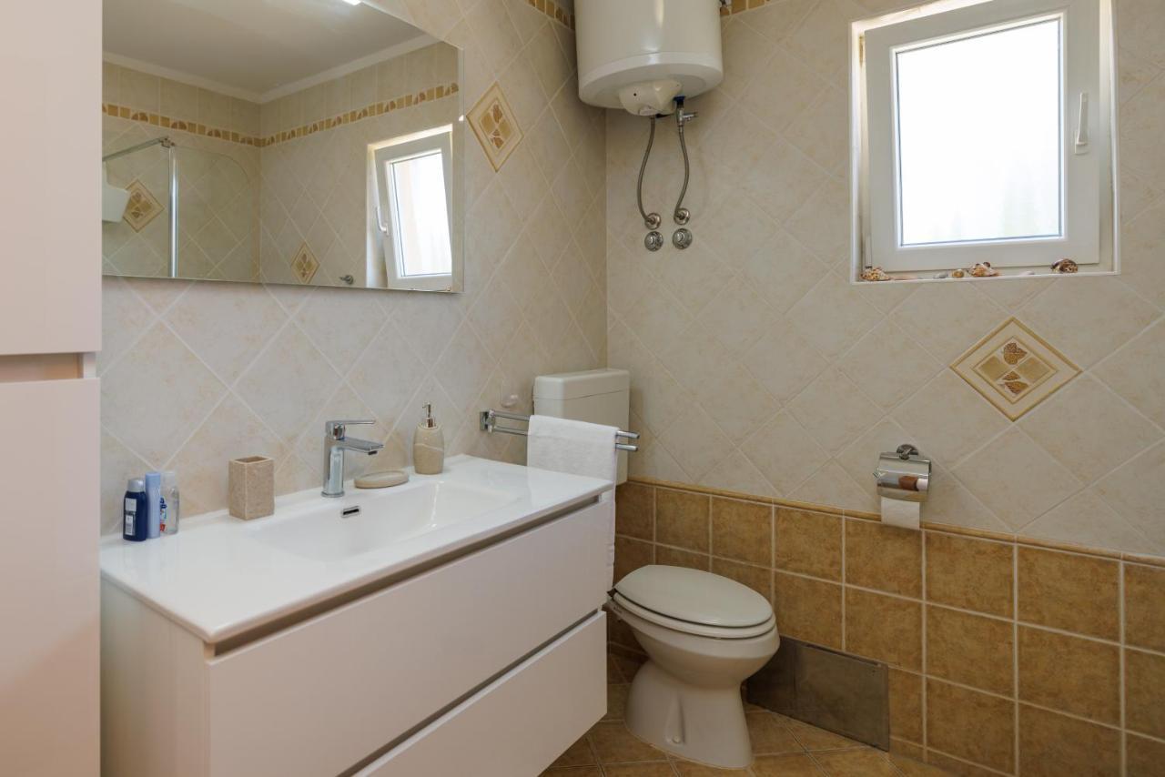 Apartman La Vista E' Bella Kornic Exterior photo